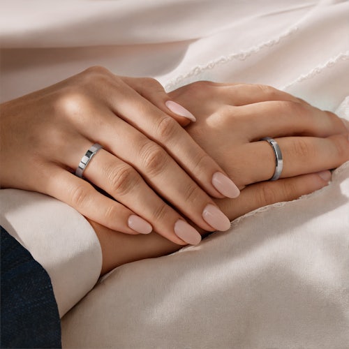 Obrączki ślubne: białe złoto, z fazą, 4 mm